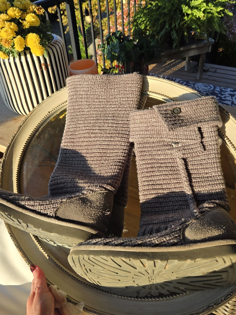 UGG Womens Knit Fold-Over Gloves in Taupe
